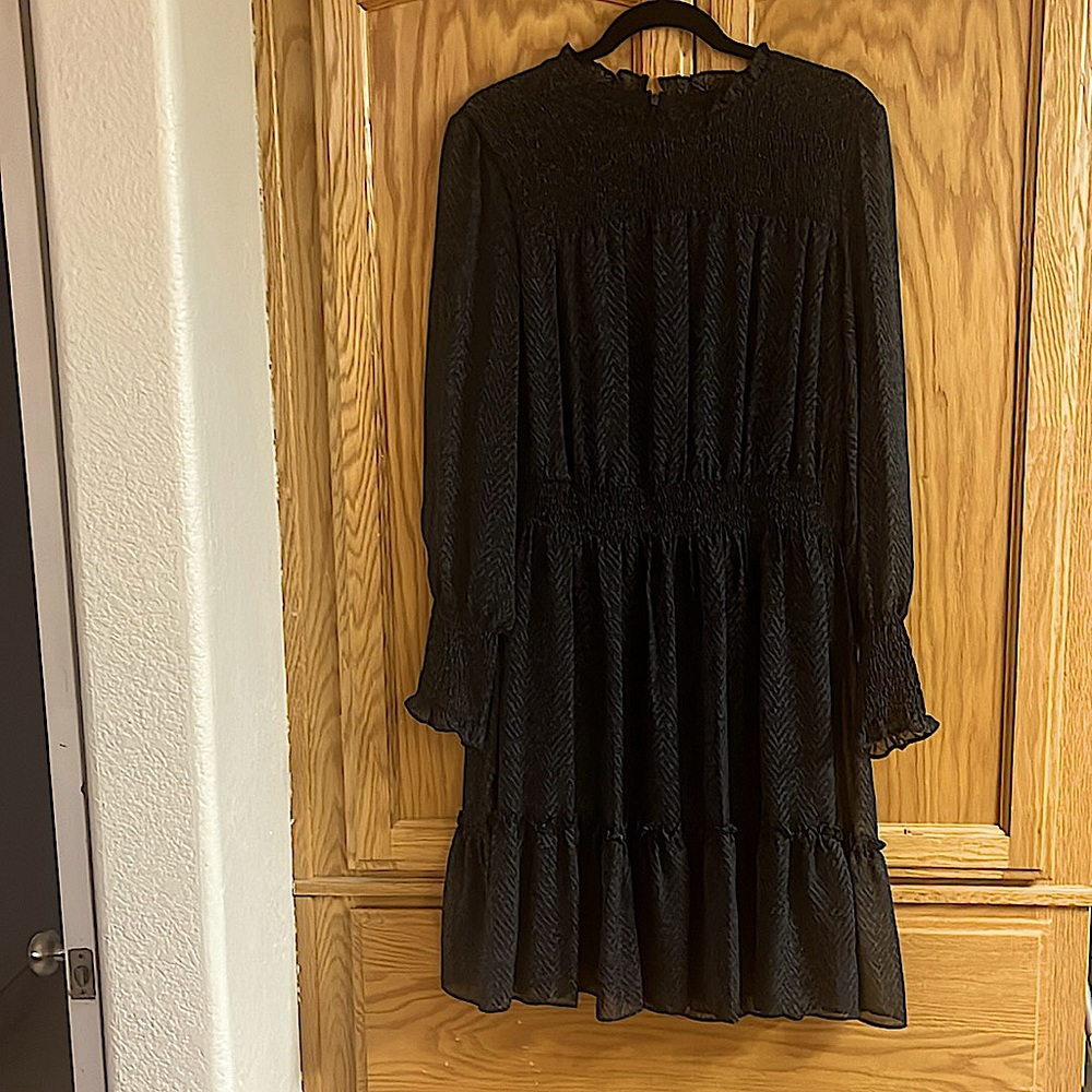 Trendy fun dress, great for family pictures or special occasions.